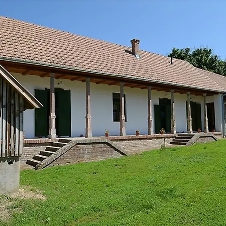 Zengoalja Vendeghaz Erzsébet